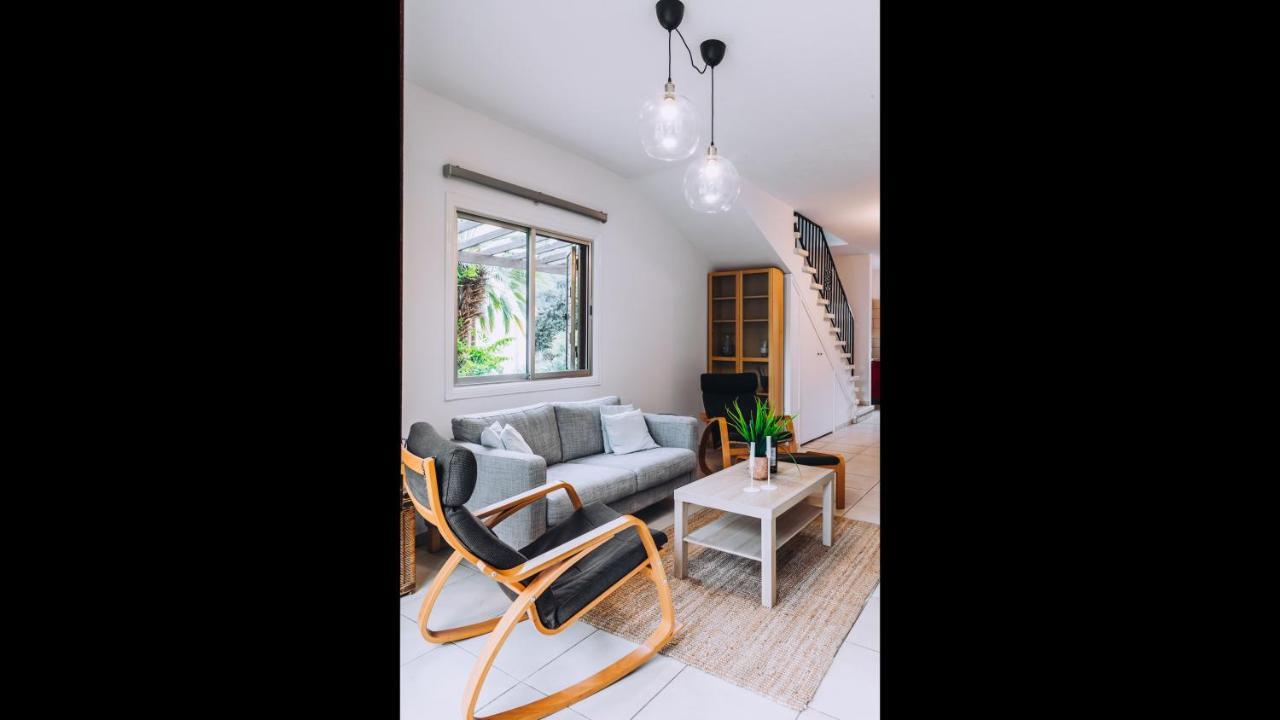 Minimal Townhouse Center Paphos Villa Exterior photo